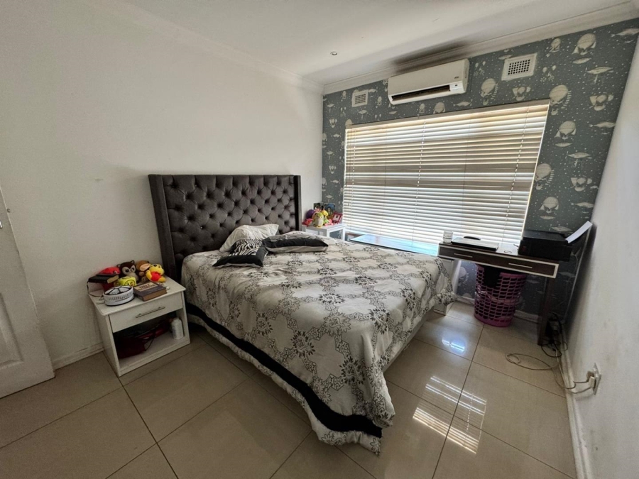 To Let 3 Bedroom Property for Rent in Bluff KwaZulu-Natal