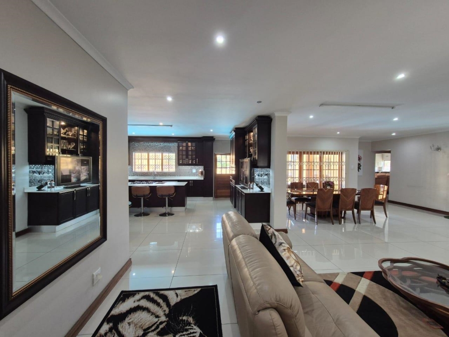 5 Bedroom Property for Sale in Malvern KwaZulu-Natal