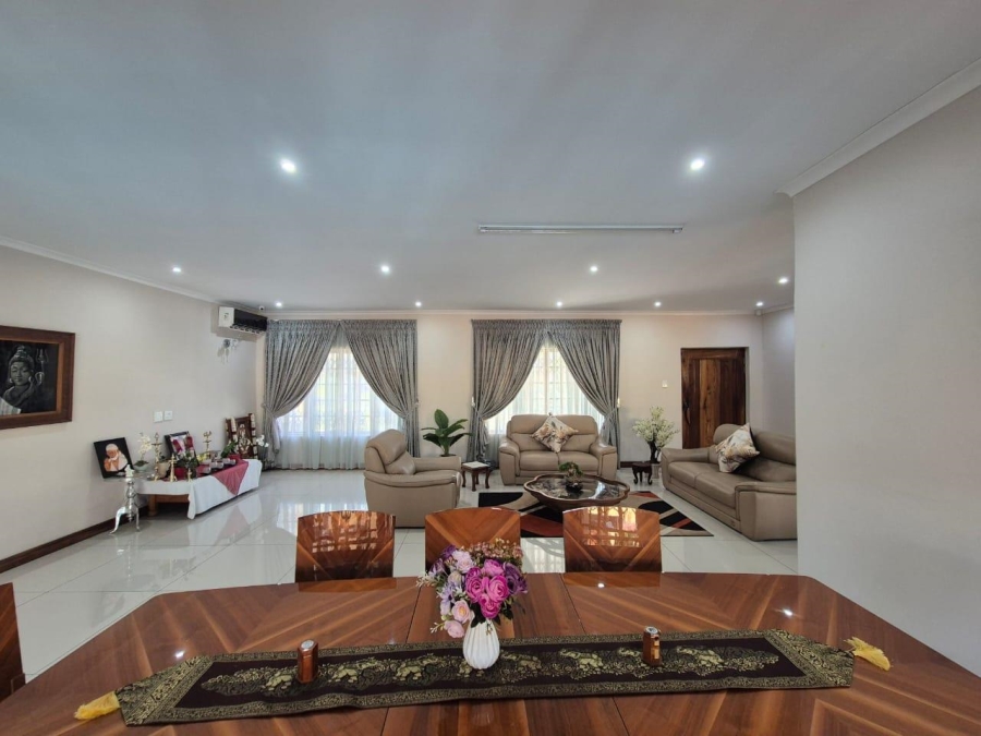 5 Bedroom Property for Sale in Malvern KwaZulu-Natal