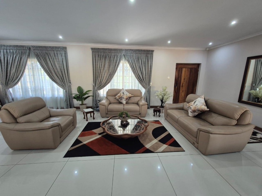 5 Bedroom Property for Sale in Malvern KwaZulu-Natal