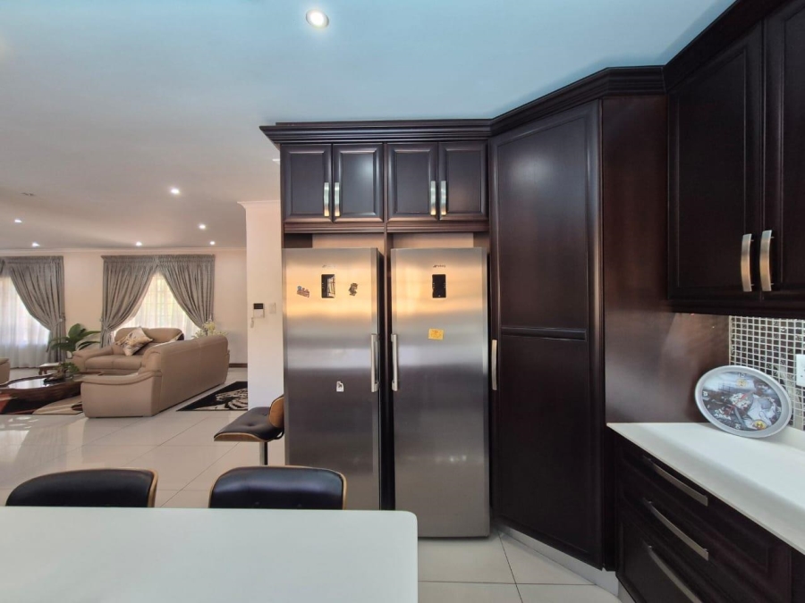 5 Bedroom Property for Sale in Malvern KwaZulu-Natal