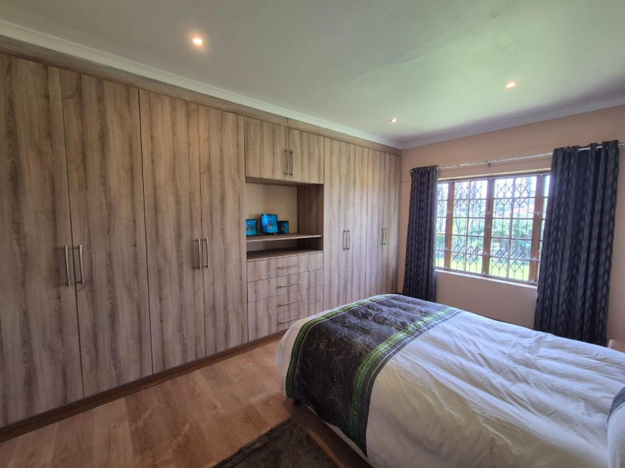 5 Bedroom Property for Sale in Malvern KwaZulu-Natal