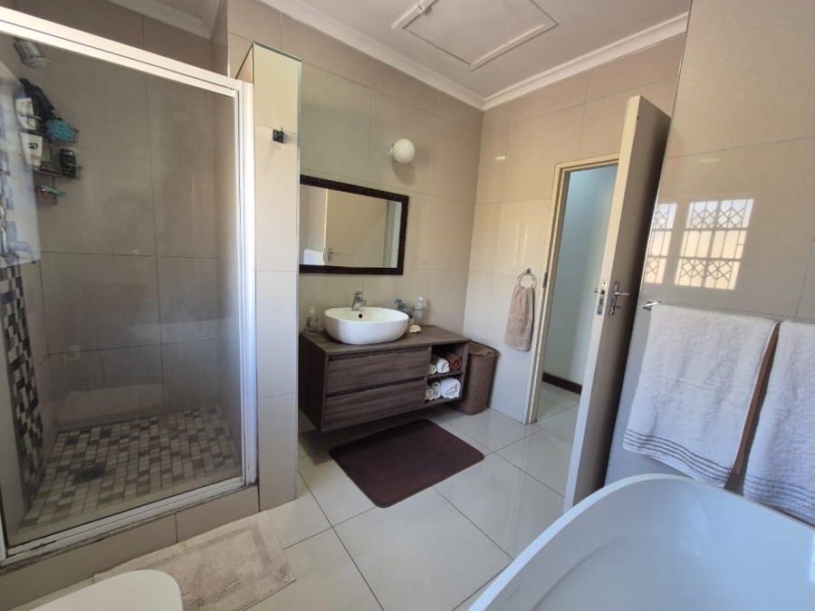 5 Bedroom Property for Sale in Malvern KwaZulu-Natal
