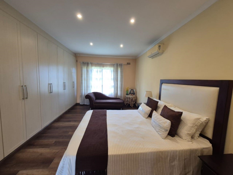 5 Bedroom Property for Sale in Malvern KwaZulu-Natal