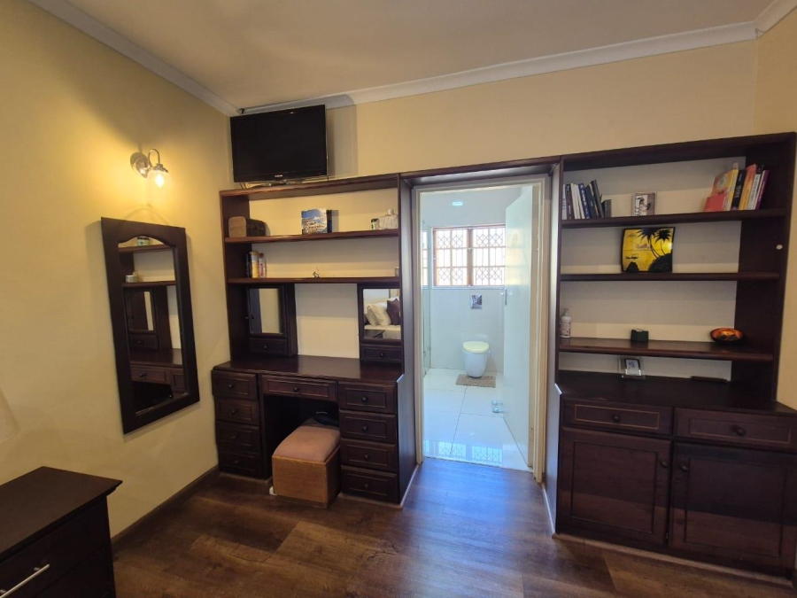 5 Bedroom Property for Sale in Malvern KwaZulu-Natal