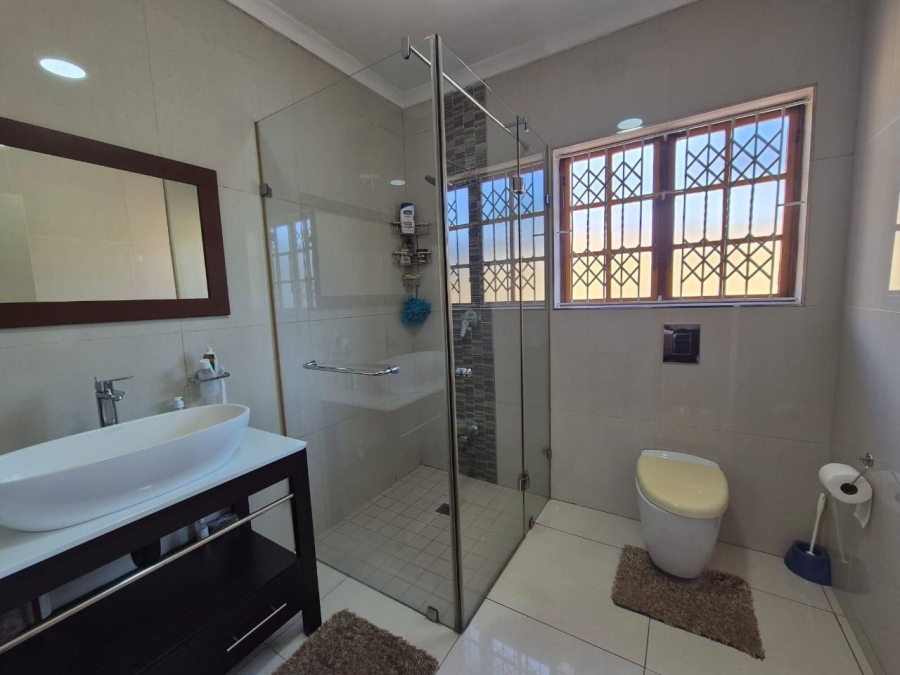 5 Bedroom Property for Sale in Malvern KwaZulu-Natal