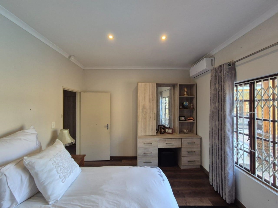 5 Bedroom Property for Sale in Malvern KwaZulu-Natal