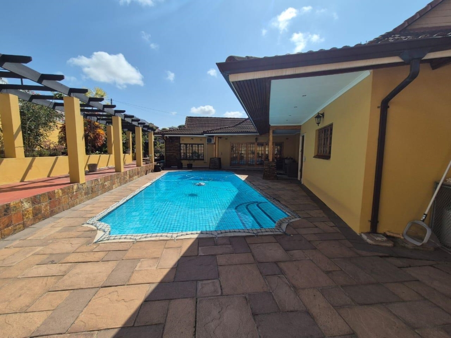 5 Bedroom Property for Sale in Malvern KwaZulu-Natal