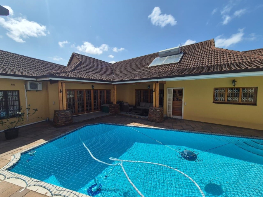 5 Bedroom Property for Sale in Malvern KwaZulu-Natal