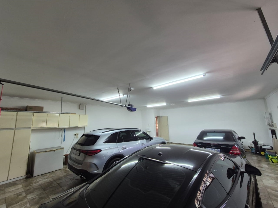 5 Bedroom Property for Sale in Malvern KwaZulu-Natal