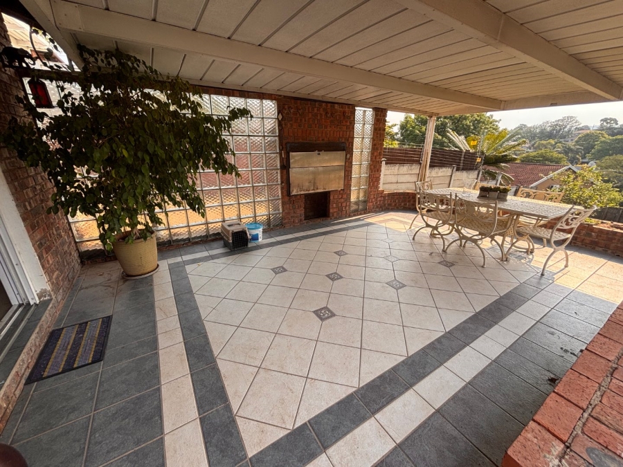 3 Bedroom Property for Sale in Pinelands KwaZulu-Natal