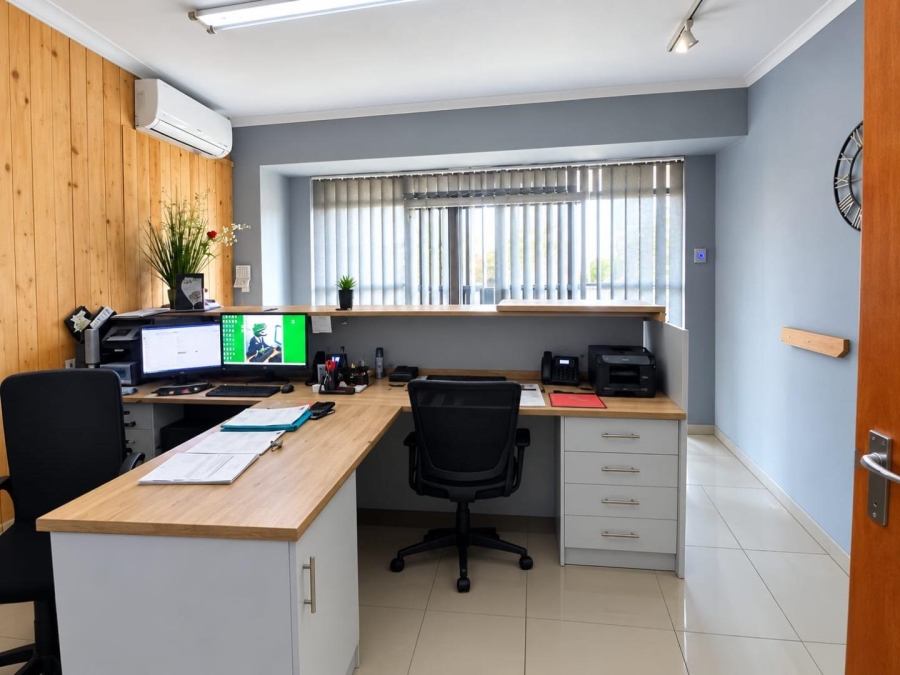 To Let Commercial Property for Rent in Alton KwaZulu-Natal