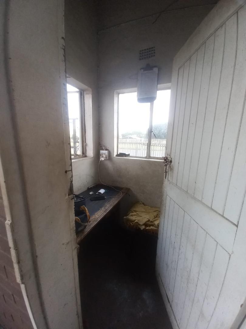 To Let Commercial Property for Rent in Alton KwaZulu-Natal