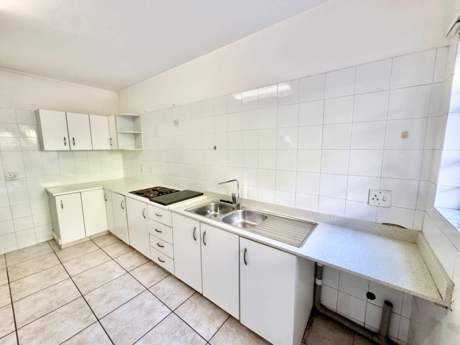 To Let 3 Bedroom Property for Rent in Sunningdale KwaZulu-Natal
