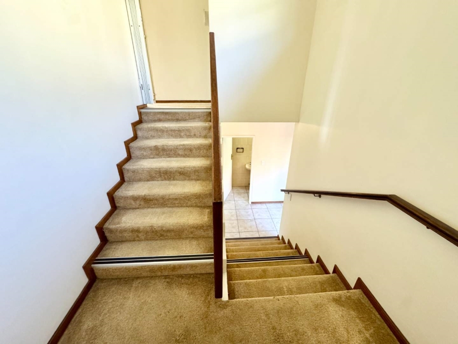 To Let 3 Bedroom Property for Rent in Sunningdale KwaZulu-Natal