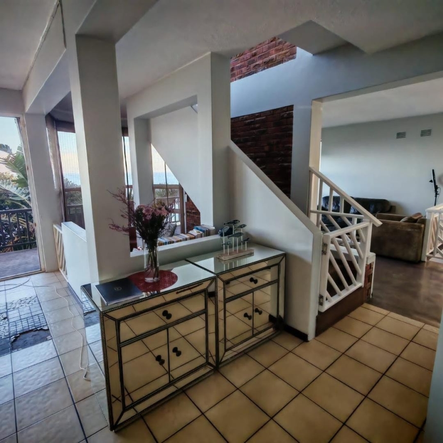 5 Bedroom Property for Sale in Bluff KwaZulu-Natal