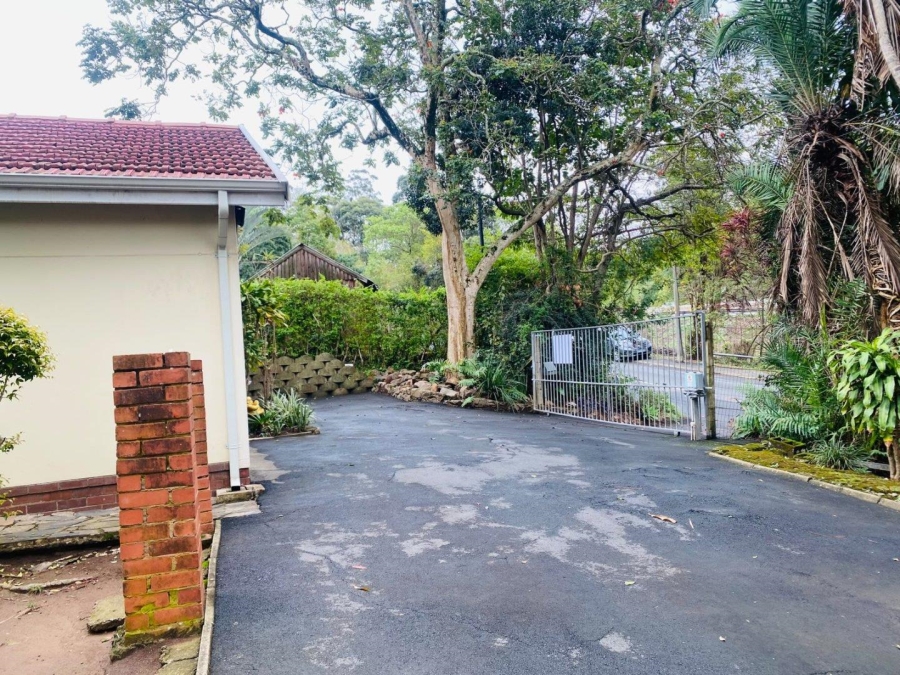 4 Bedroom Property for Sale in Dawncliffe KwaZulu-Natal