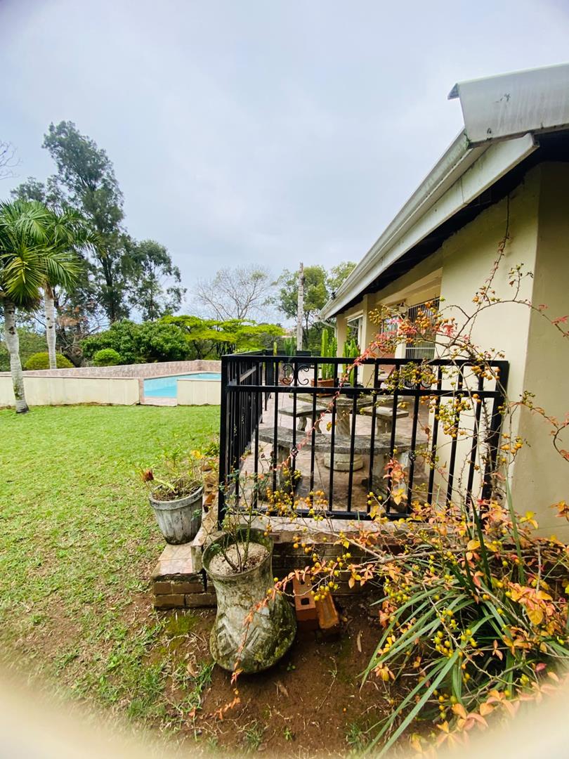 4 Bedroom Property for Sale in Dawncliffe KwaZulu-Natal