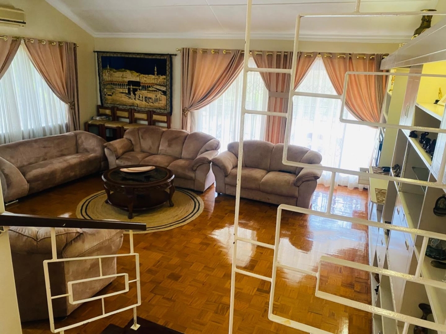 4 Bedroom Property for Sale in Dawncliffe KwaZulu-Natal