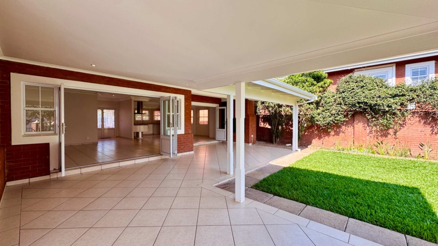 3 Bedroom Property for Sale in Mount Edgecombe Country Estate KwaZulu-Natal