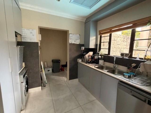 To Let 3 Bedroom Property for Rent in La Lucia KwaZulu-Natal
