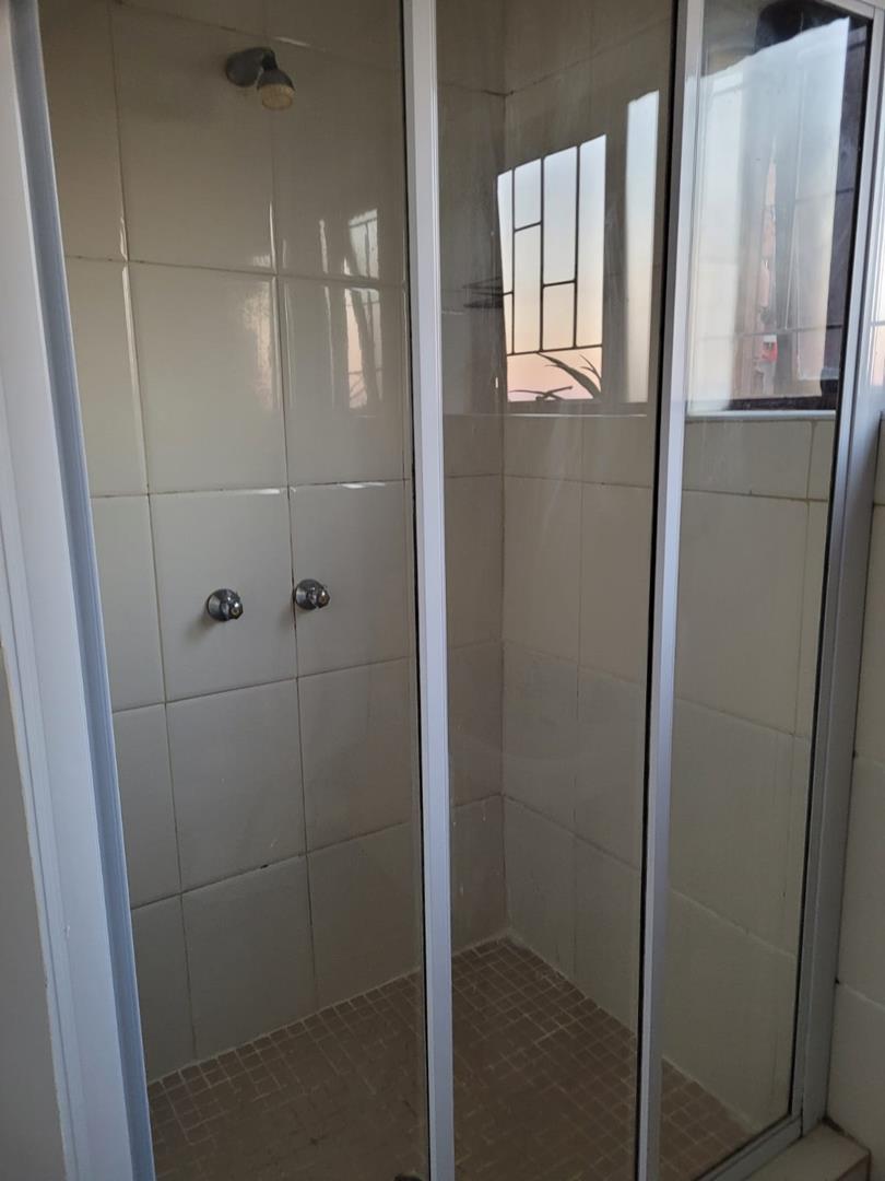 1 Bedroom Property for Sale in Kingston Park KwaZulu-Natal