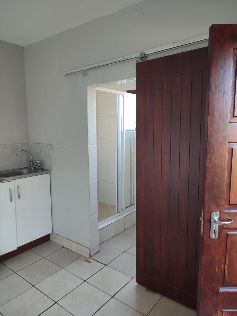 1 Bedroom Property for Sale in Kingston Park KwaZulu-Natal
