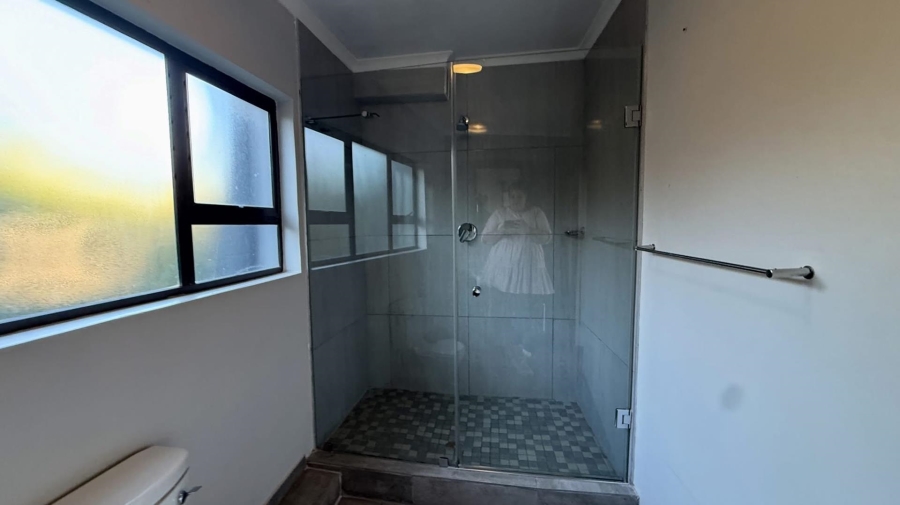 To Let 3 Bedroom Property for Rent in Palm Lakes Estate KwaZulu-Natal