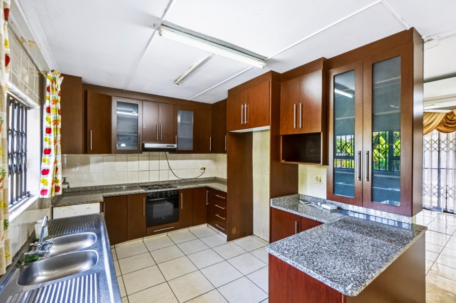 3 Bedroom Property for Sale in Amanzimtoti KwaZulu-Natal