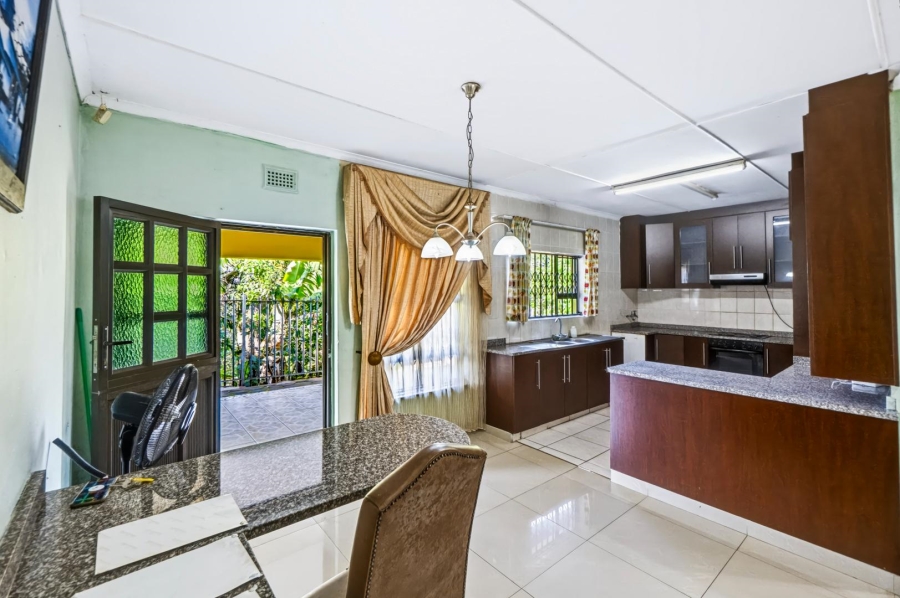 3 Bedroom Property for Sale in Amanzimtoti KwaZulu-Natal