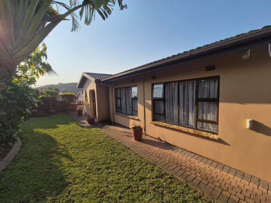 4 Bedroom Property for Sale in Kharwastan KwaZulu-Natal