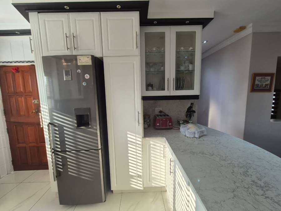 4 Bedroom Property for Sale in Kharwastan KwaZulu-Natal