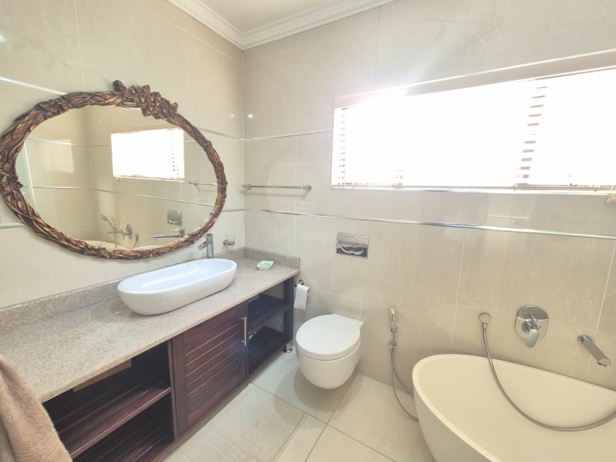 4 Bedroom Property for Sale in Kharwastan KwaZulu-Natal