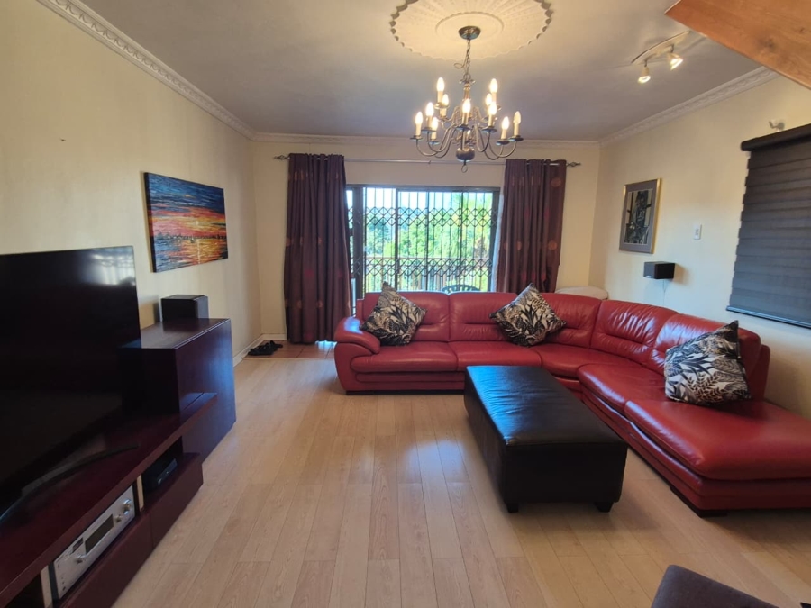 4 Bedroom Property for Sale in Kharwastan KwaZulu-Natal