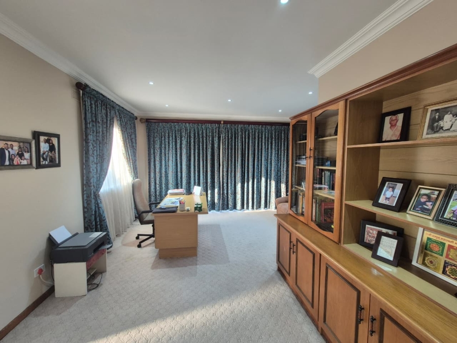 4 Bedroom Property for Sale in Kharwastan KwaZulu-Natal