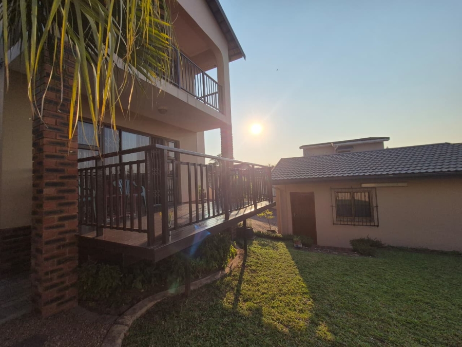 4 Bedroom Property for Sale in Kharwastan KwaZulu-Natal