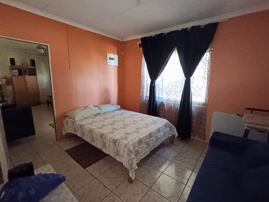 2 Bedroom Property for Sale in Sea View KwaZulu-Natal