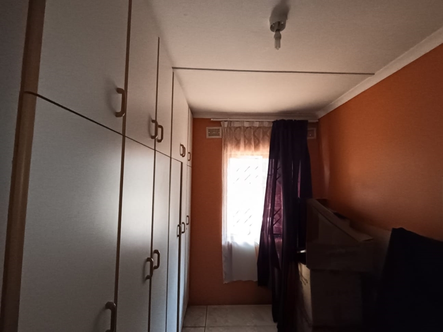 2 Bedroom Property for Sale in Sea View KwaZulu-Natal