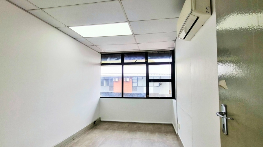 To Let Commercial Property for Rent in Red Hill KwaZulu-Natal