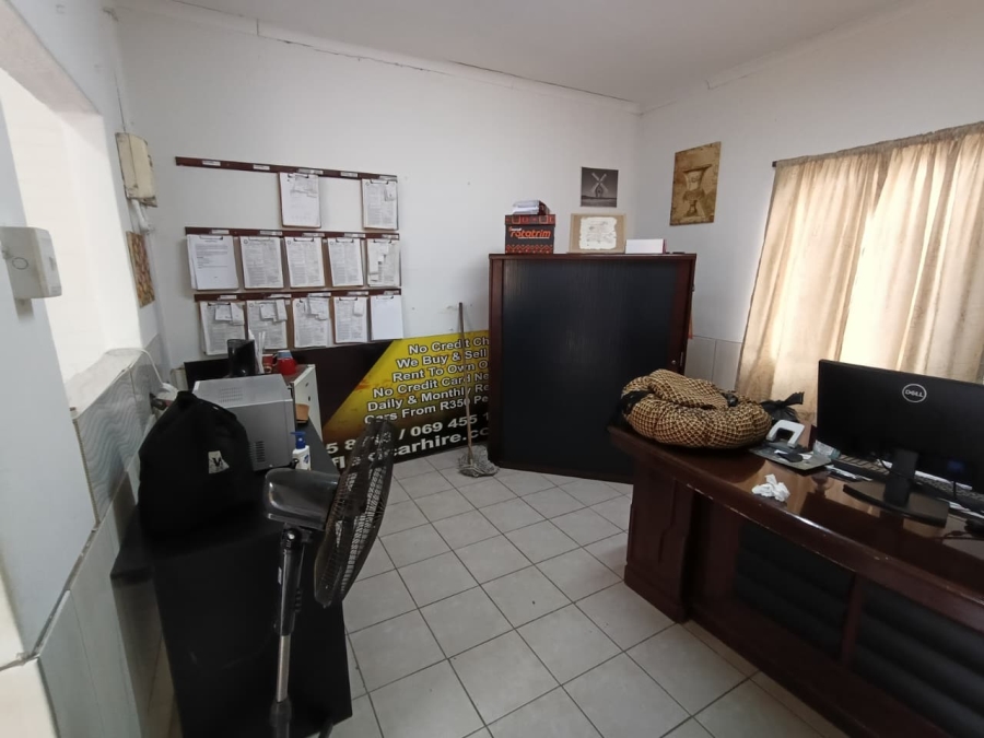 To Let Commercial Property for Rent in Pinetown KwaZulu-Natal
