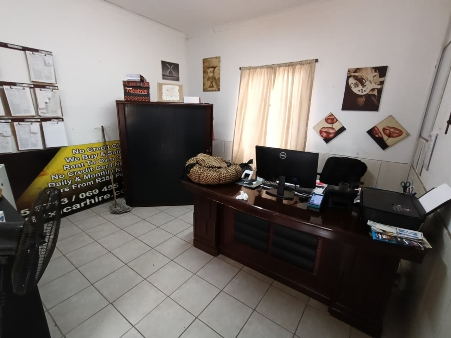 To Let Commercial Property for Rent in Pinetown KwaZulu-Natal