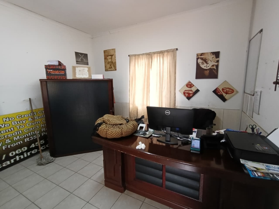 To Let Commercial Property for Rent in Pinetown KwaZulu-Natal