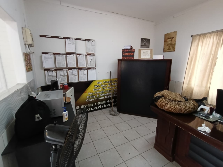 To Let Commercial Property for Rent in Pinetown KwaZulu-Natal