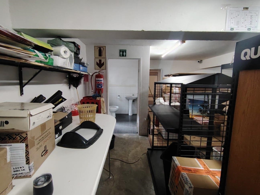 To Let Commercial Property for Rent in Windermere KwaZulu-Natal