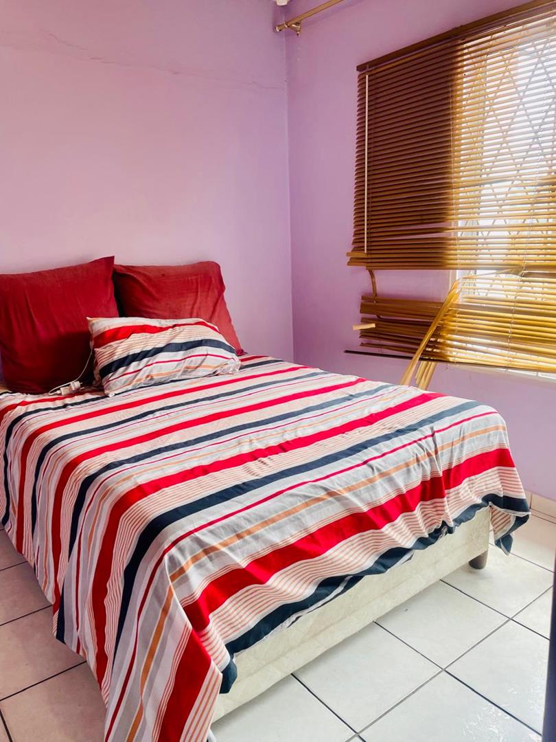 4 Bedroom Property for Sale in Regency Park KwaZulu-Natal