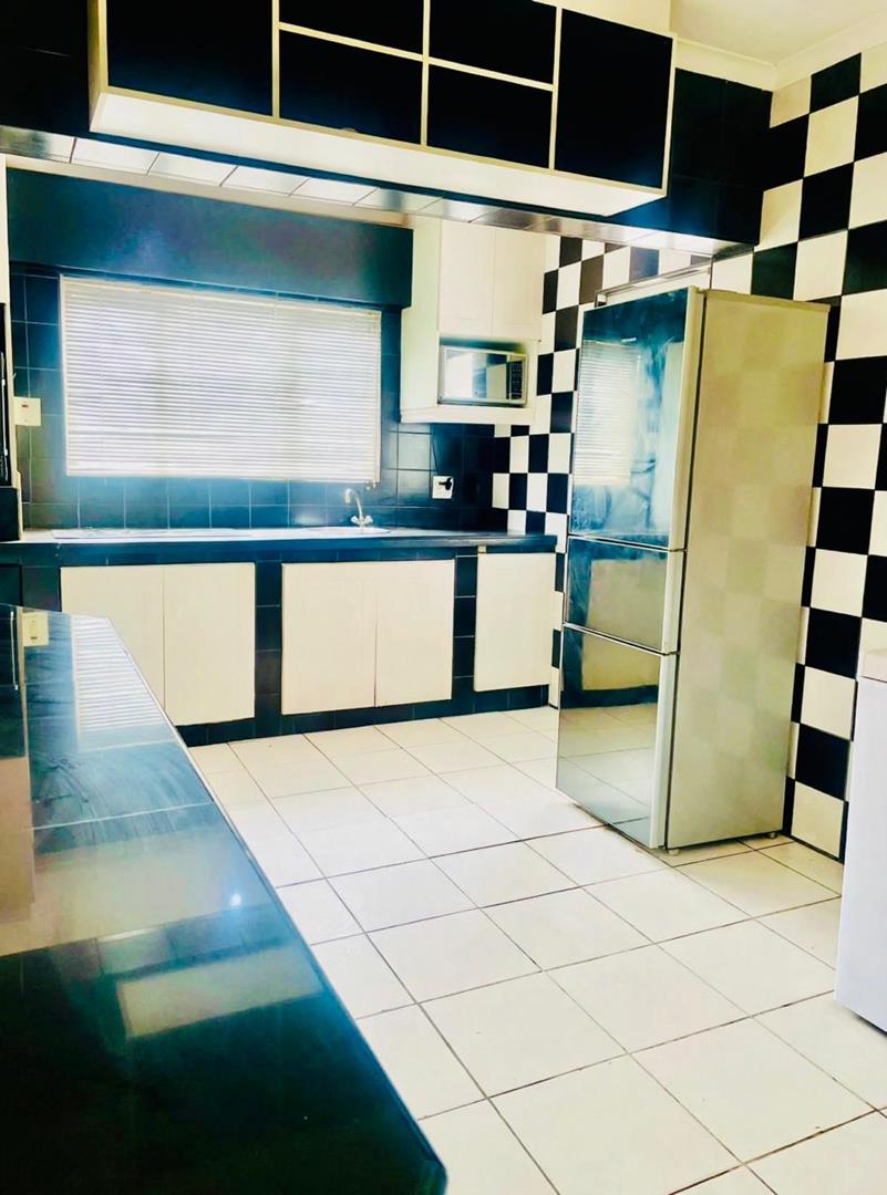 4 Bedroom Property for Sale in Regency Park KwaZulu-Natal