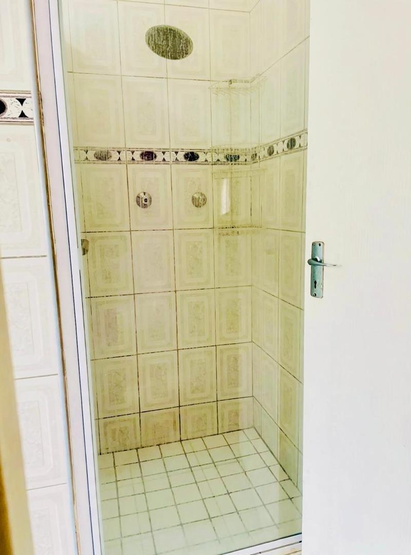 4 Bedroom Property for Sale in Regency Park KwaZulu-Natal