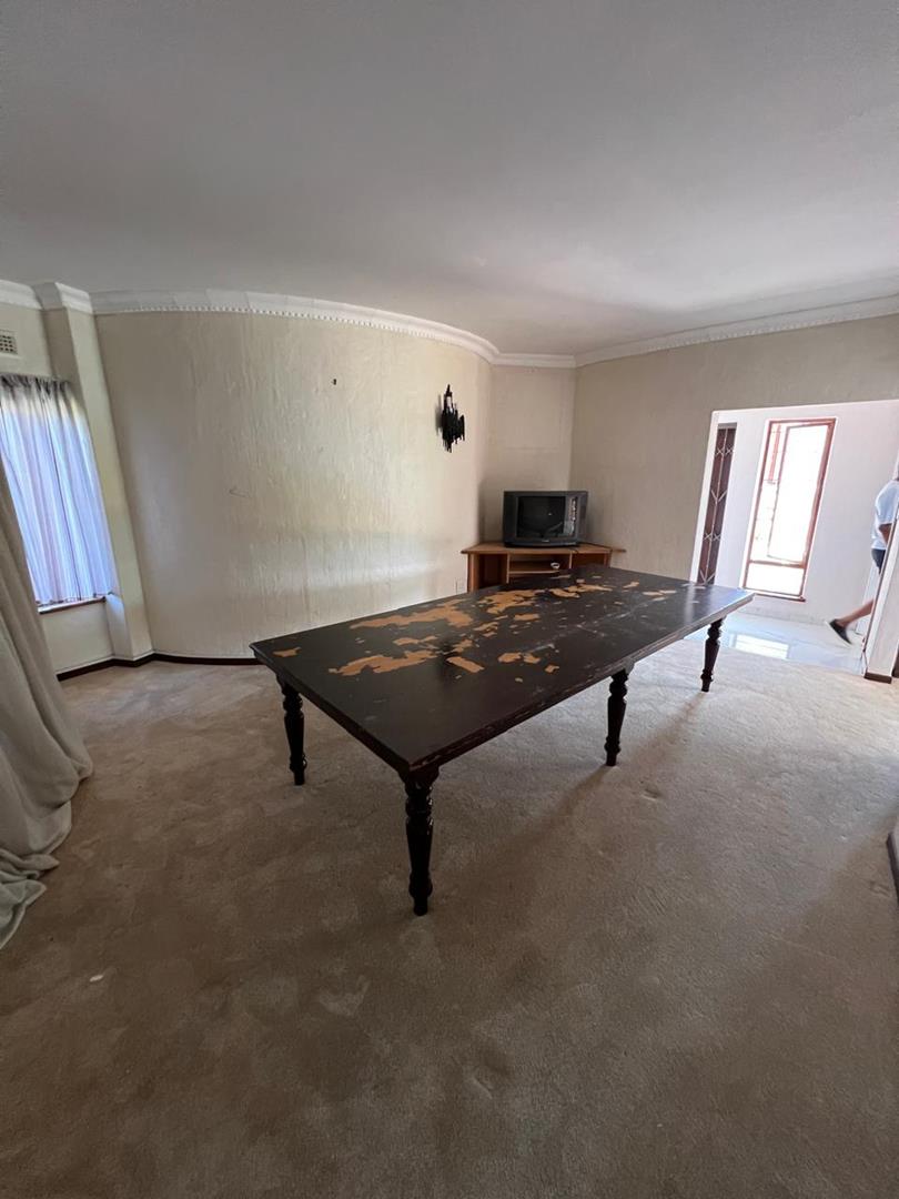 4 Bedroom Property for Sale in Reservoir Hills KwaZulu-Natal
