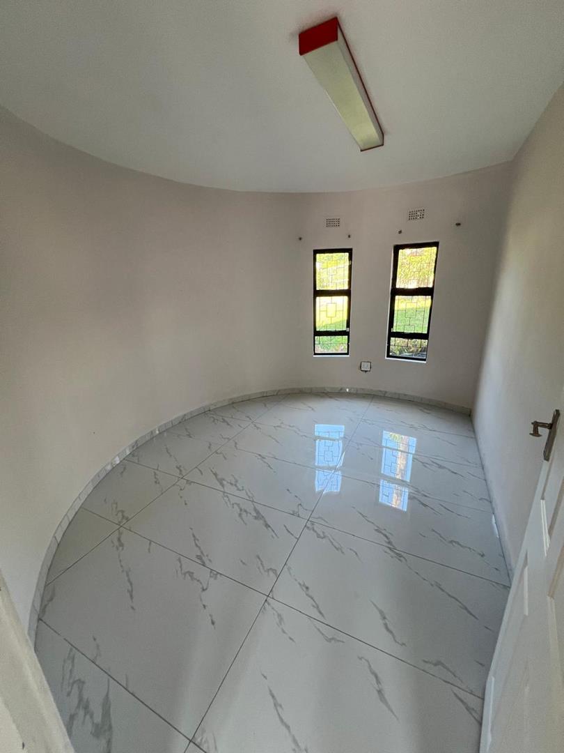 4 Bedroom Property for Sale in Reservoir Hills KwaZulu-Natal