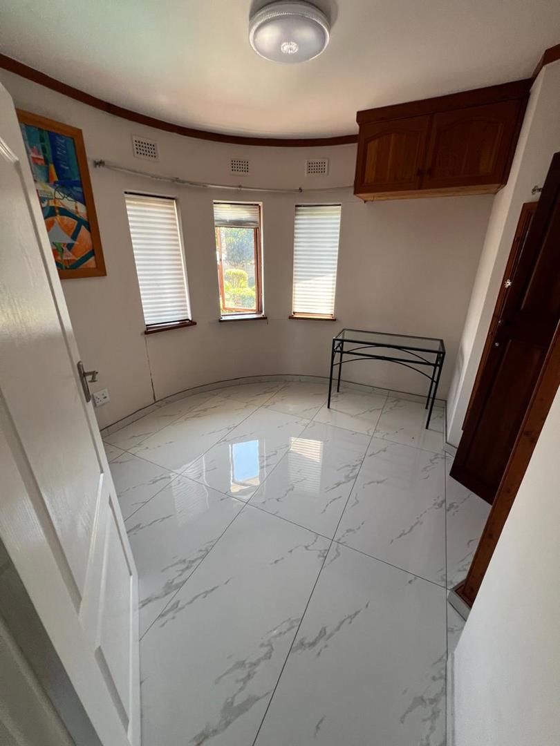 4 Bedroom Property for Sale in Reservoir Hills KwaZulu-Natal
